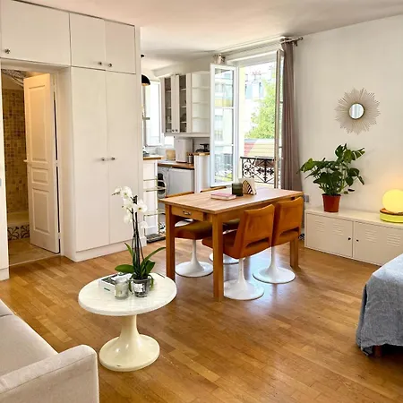 Le Marais - Bercy - Louvre Museum - Bastille *