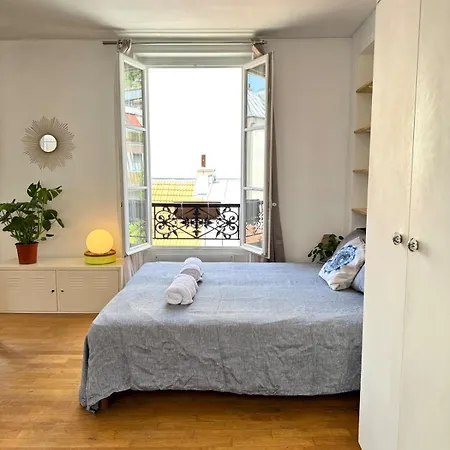 Le Marais - Bercy - Louvre Museum - Bastille * Párizs